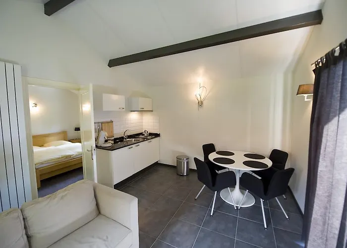 De Eyckenhoff 3* プッテン